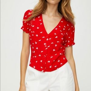 Aritzia red top